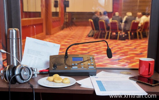 如何成為同聲翻譯,必備條件不得不掌握