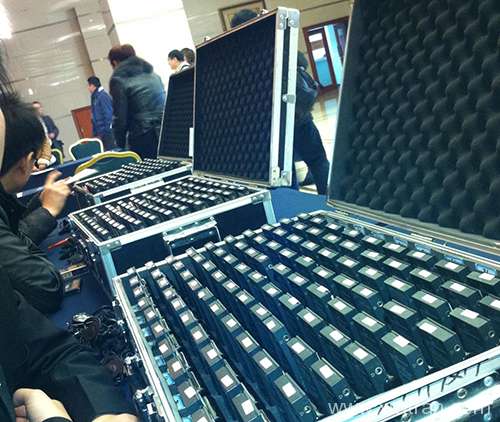 如何選擇可靠的同傳設(shè)備租賃公司？